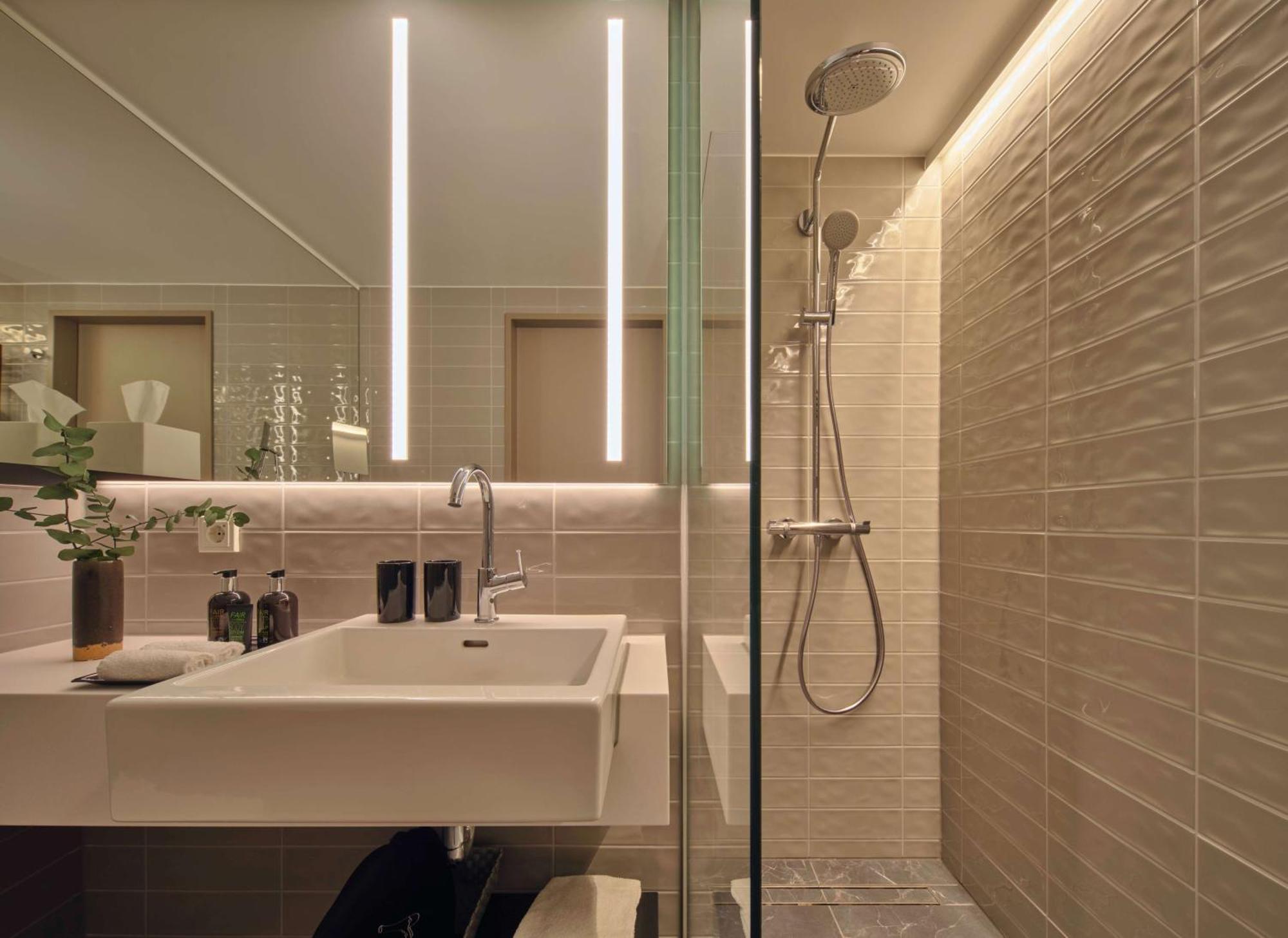 Aparthotel Adina