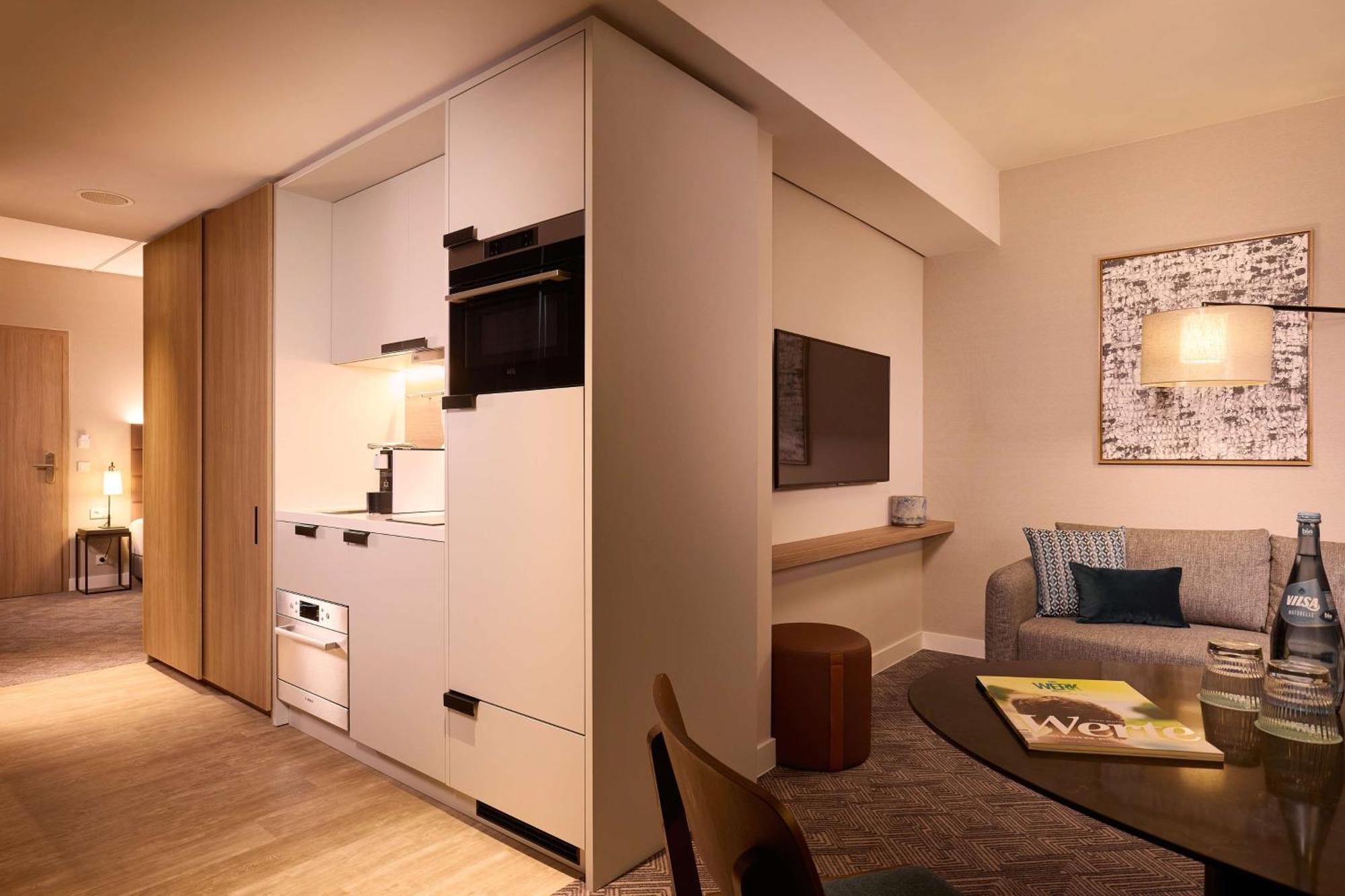 Adina Aparthotel